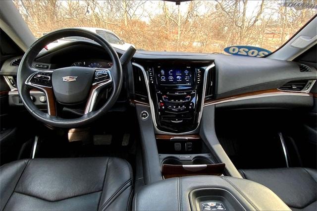 2020 Cadillac Escalade Vehicle Photo in KANSAS CITY, MO 64114-4545