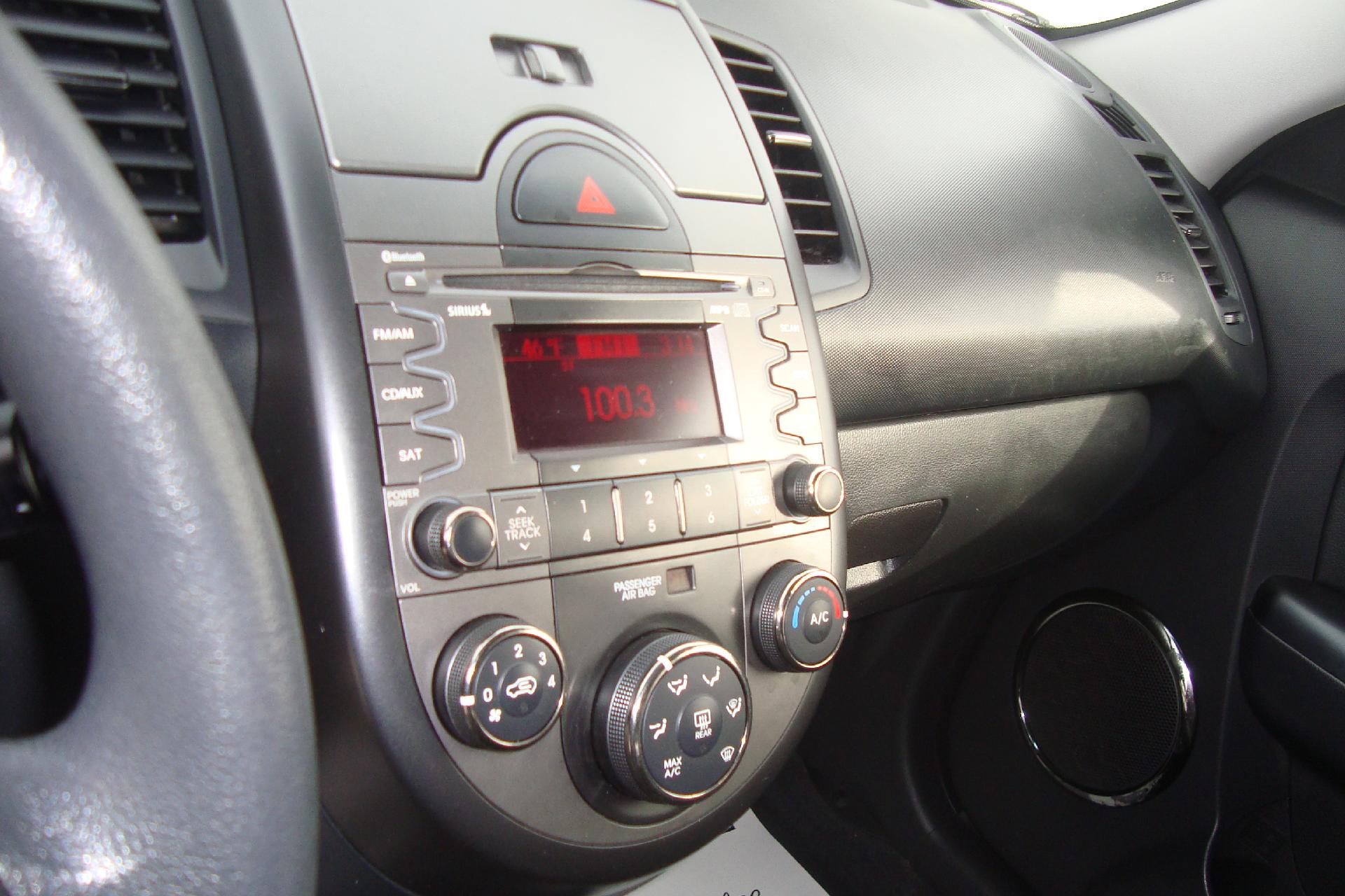 2011 Kia Soul Vehicle Photo in PORTSMOUTH, NH 03801-4196