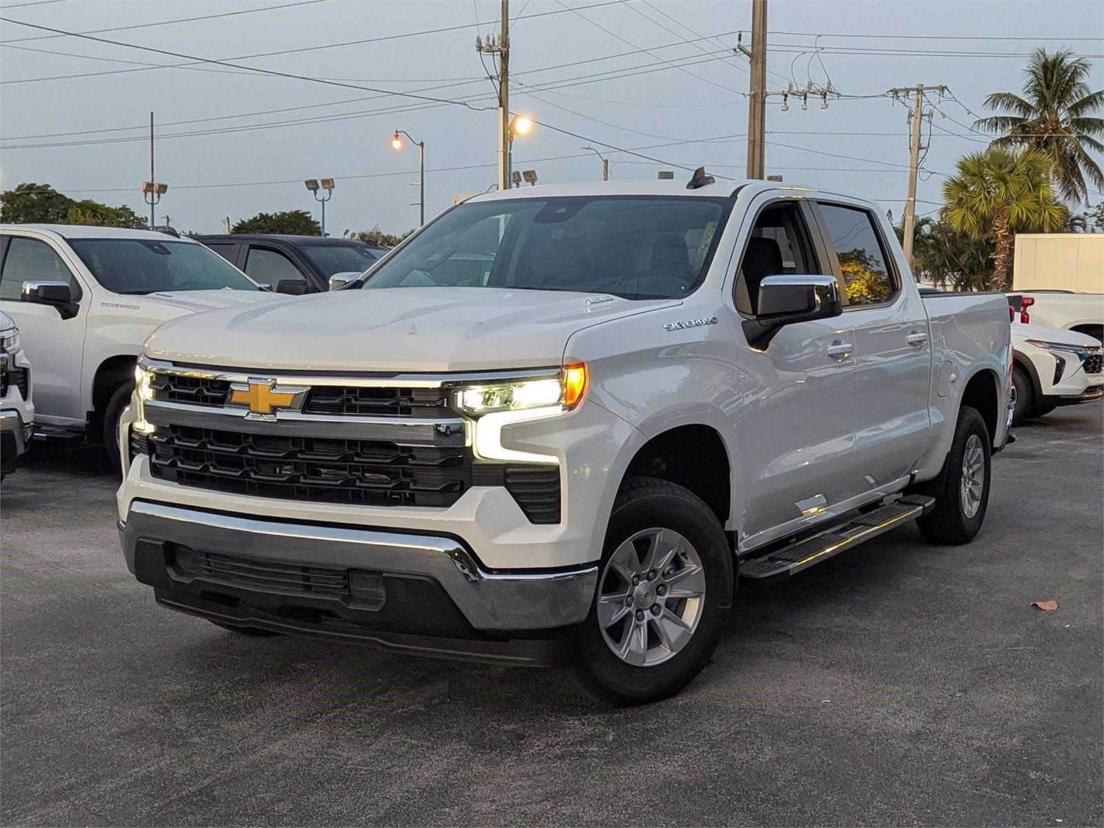 2025 Chevrolet Silverado 1500 Vehicle Photo in MIAMI, FL 33134-2699