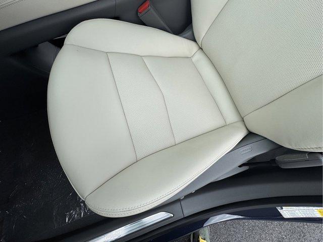 2025 Cadillac XT5 Vehicle Photo in LEOMINSTER, MA 01453-2952