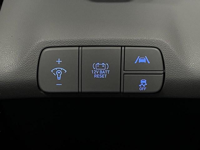 2023 Hyundai ELANTRA Hybrid Vehicle Photo in Appleton, WI 54913