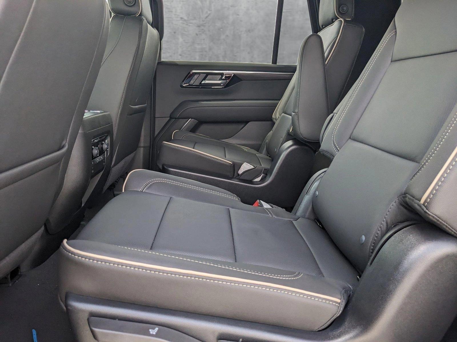 2025 Chevrolet Tahoe Vehicle Photo in MIAMI, FL 33172-3015