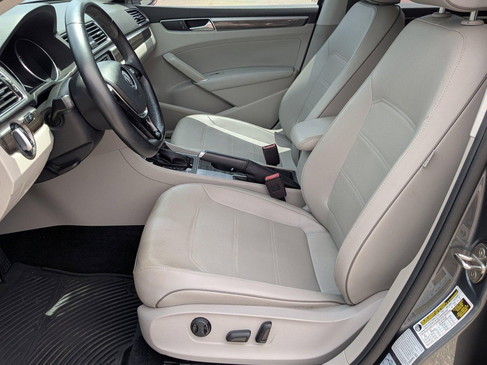 2018 Volkswagen Passat Vehicle Photo in St. Petersburg, FL 33713