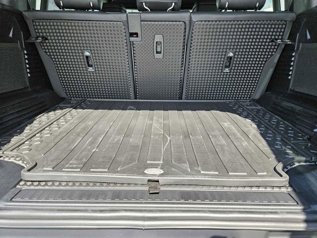 2025 Defender Vehicle Photo in AUSTIN, TX 78717