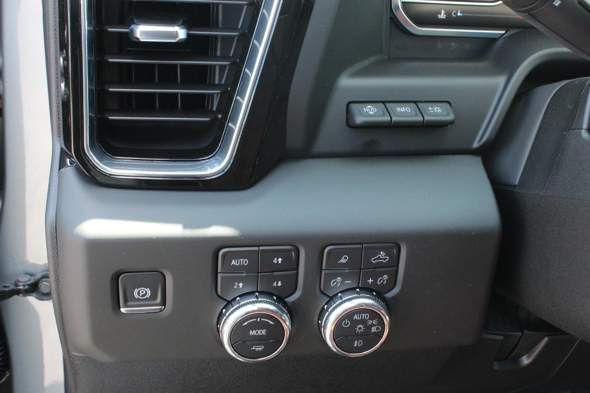 2025 GMC Sierra 3500 HD Vehicle Photo in AURORA, CO 80012-4011