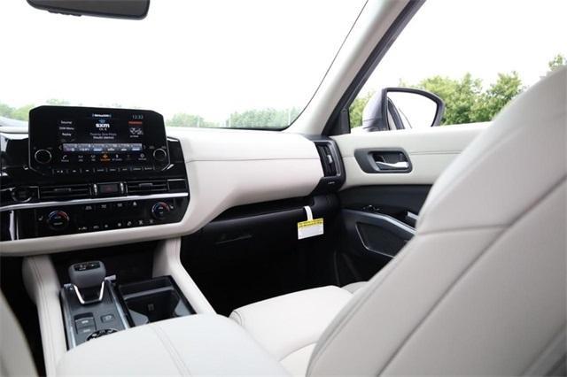 2025 Nissan Pathfinder Vehicle Photo in Hazelwood, MO 63042
