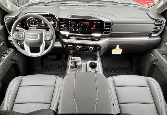 2025 GMC Sierra 1500 Vehicle Photo in EFFINGHAM, IL 62401-2832
