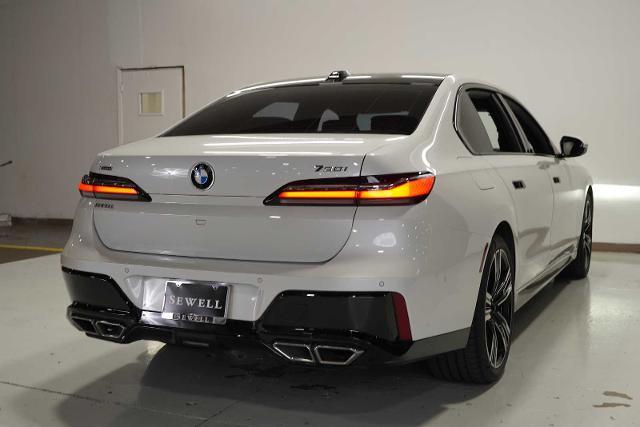 2023 BMW 760i xDrive Vehicle Photo in GRAPEVINE, TX 76051