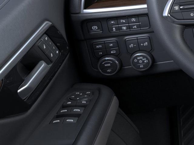 2025 Chevrolet Suburban Vehicle Photo in BEAUFORT, SC 29906-4218