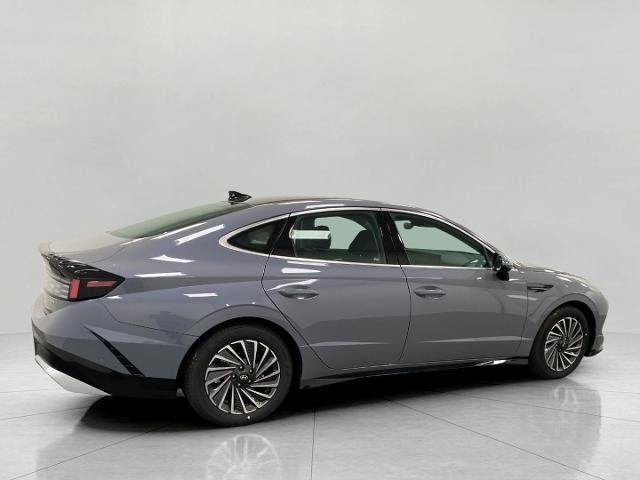 2025 Hyundai SONATA Hybrid Vehicle Photo in Appleton, WI 54913