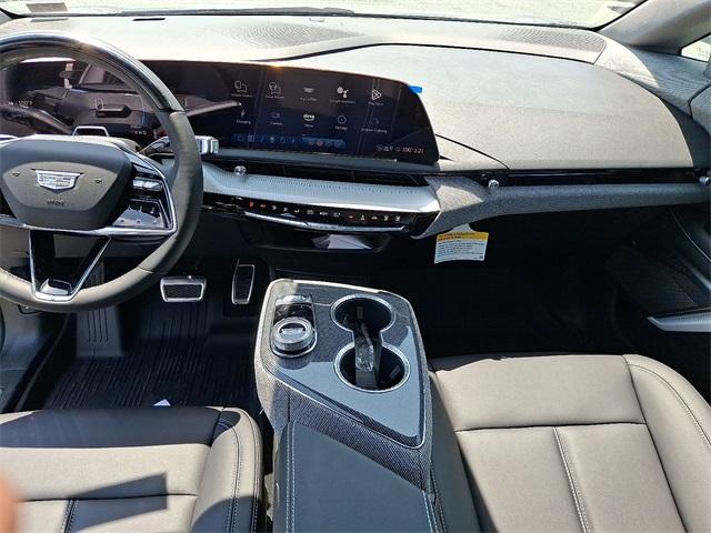 2025 Cadillac OPTIQ Vehicle Photo in ALLENTOWN, PA 18103-7399