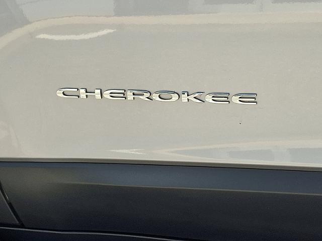 2020 Jeep Cherokee Vehicle Photo in HARRISBURG, PA 17111-1033