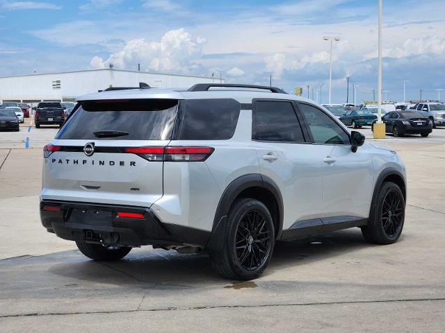 2022 Nissan Pathfinder Vehicle Photo in DENTON, TX 76210-9321