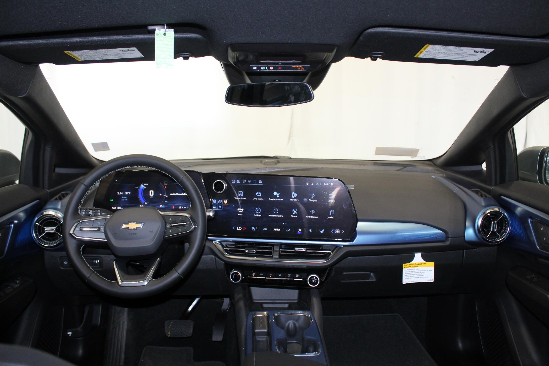 2025 Chevrolet Equinox EV Vehicle Photo in NORTHAMPTON, MA 01060-1120