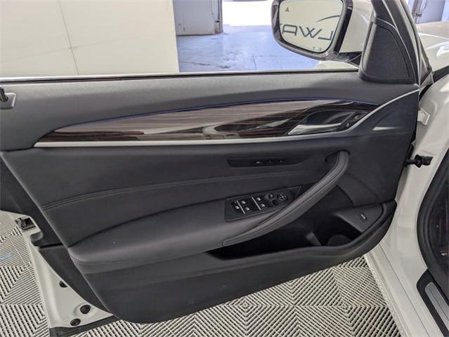 2019 BMW 530i xDrive Vehicle Photo in ENGLEWOOD, CO 80113-6708