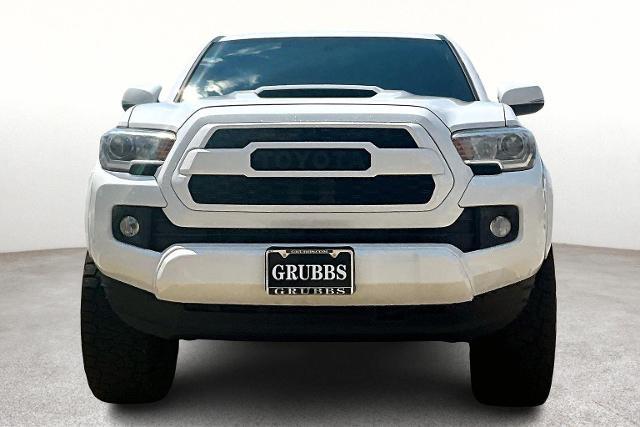 2017 Toyota Tacoma Vehicle Photo in Houston, TX 77007