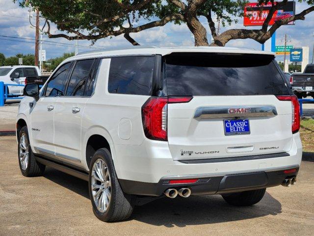 2022 GMC Yukon XL Vehicle Photo in SUGAR LAND, TX 77478-0000