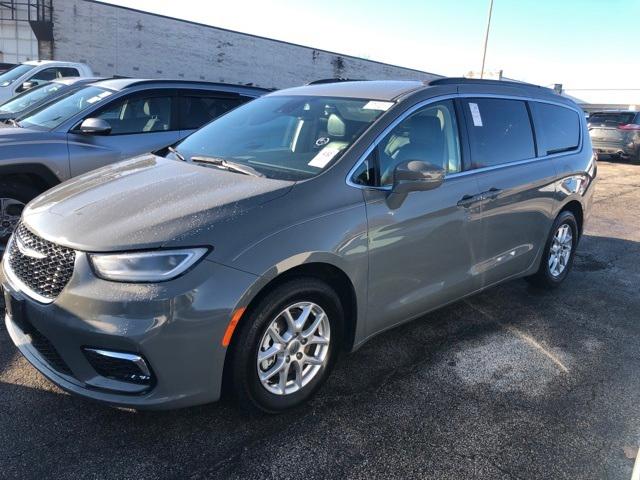 2022 Chrysler Pacifica Vehicle Photo in Akron, OH 44312