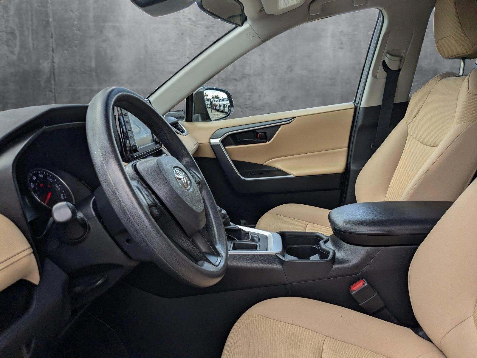 2019 Toyota RAV4 Vehicle Photo in Winter Park, FL 32792