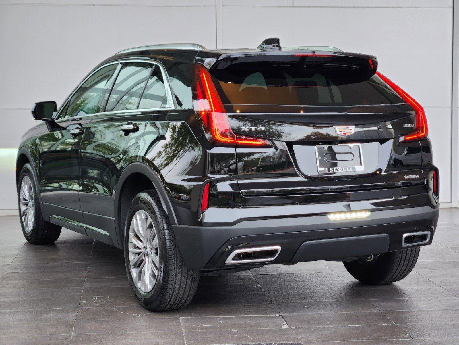 2025 Cadillac XT4 Vehicle Photo in HOUSTON, TX 77079-1502