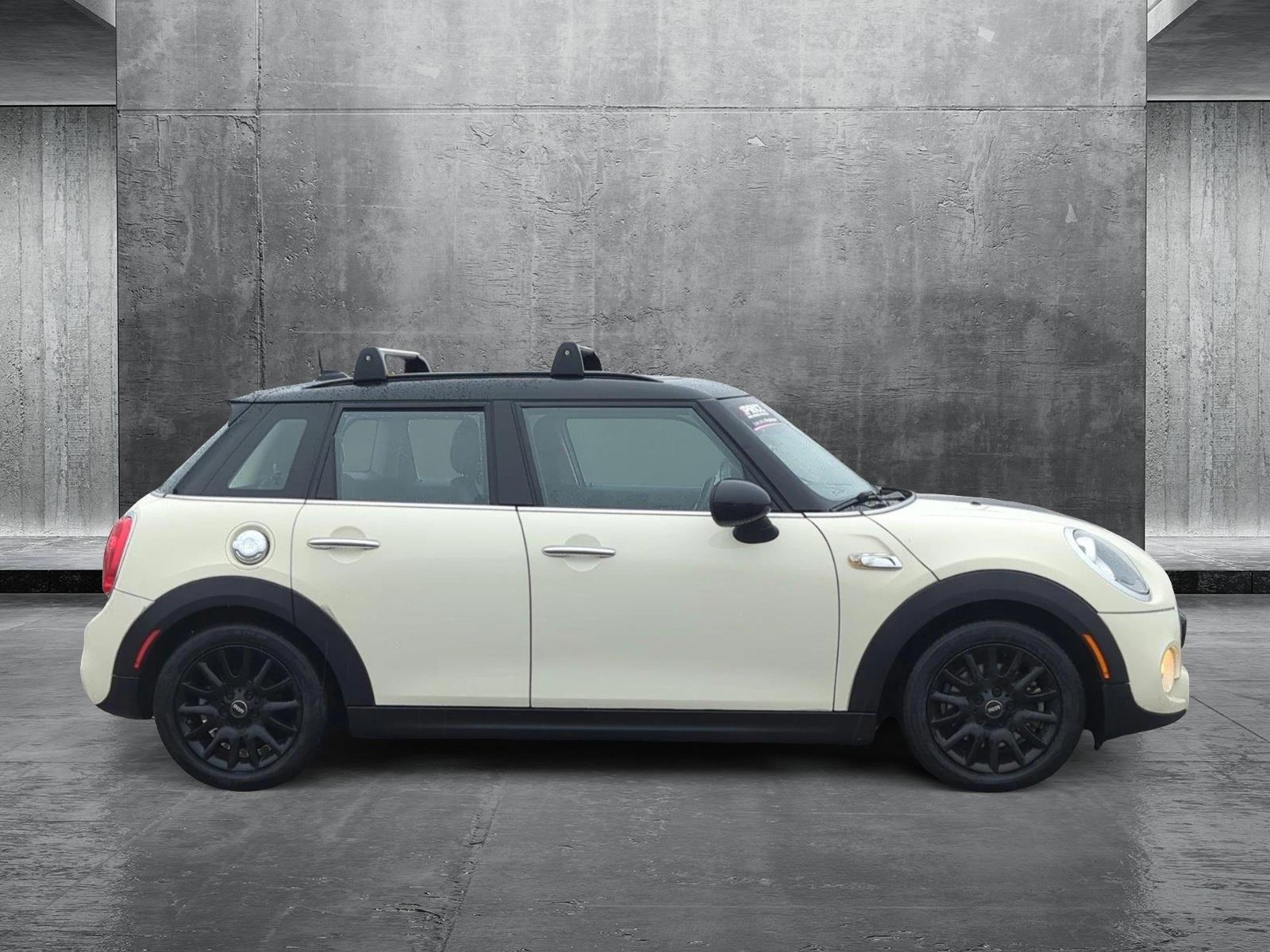 2015 MINI Cooper S Hardtop 4 Door Vehicle Photo in Memphis, TN 38128