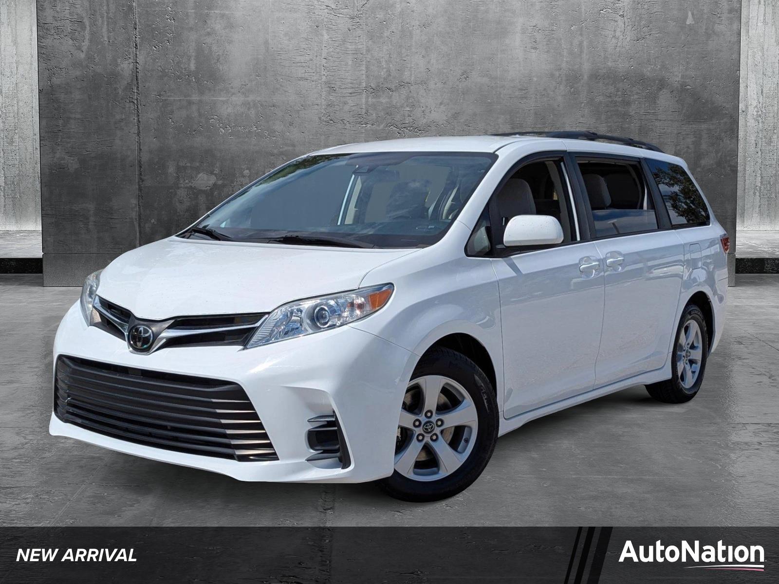 2020 Toyota Sienna Vehicle Photo in Ft. Myers, FL 33907