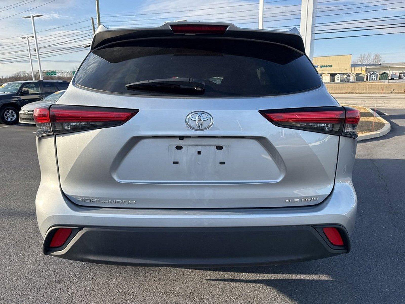 2023 Toyota Highlander Vehicle Photo in Harrisburg, PA 17111