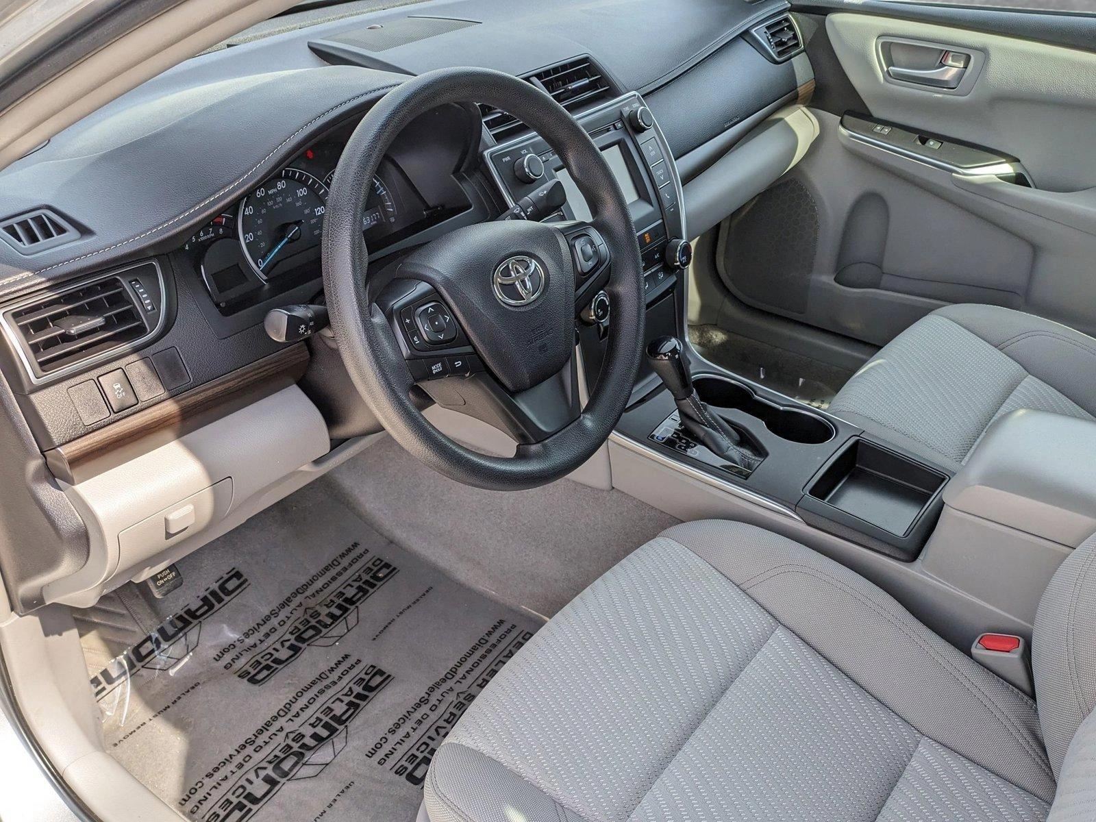 2015 Toyota Camry Vehicle Photo in Rockville, MD 20852