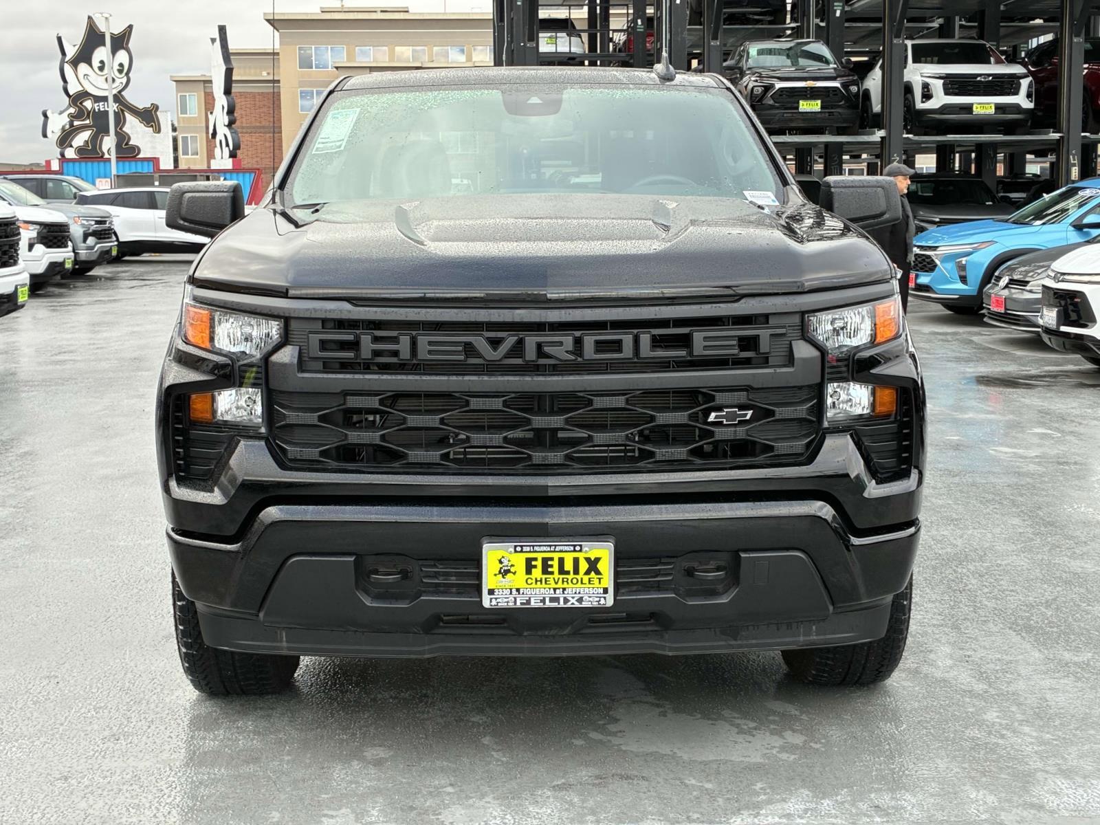 2025 Chevrolet Silverado 1500 Vehicle Photo in LOS ANGELES, CA 90007-3794