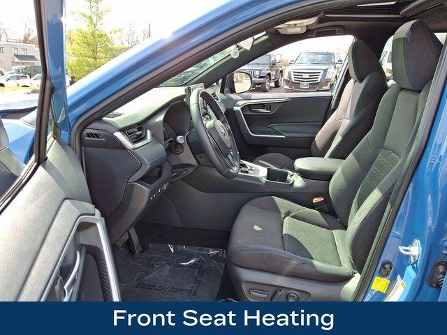 2022 Toyota RAV4 Hybrid Vehicle Photo in DANBURY, CT 06810-5034