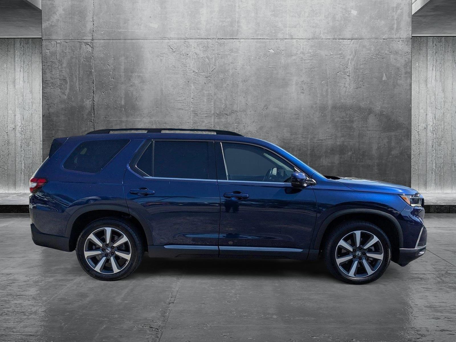2024 Honda Pilot Vehicle Photo in Miami, FL 33015
