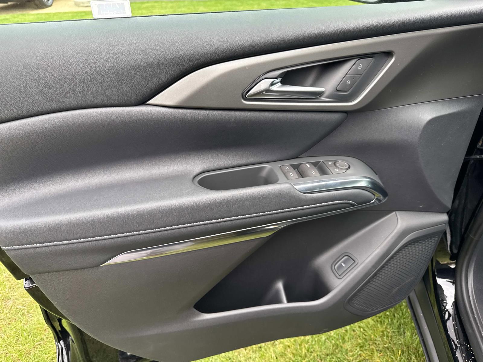 2025 Chevrolet Traverse Vehicle Photo in LOS ANGELES, CA 90007-3794