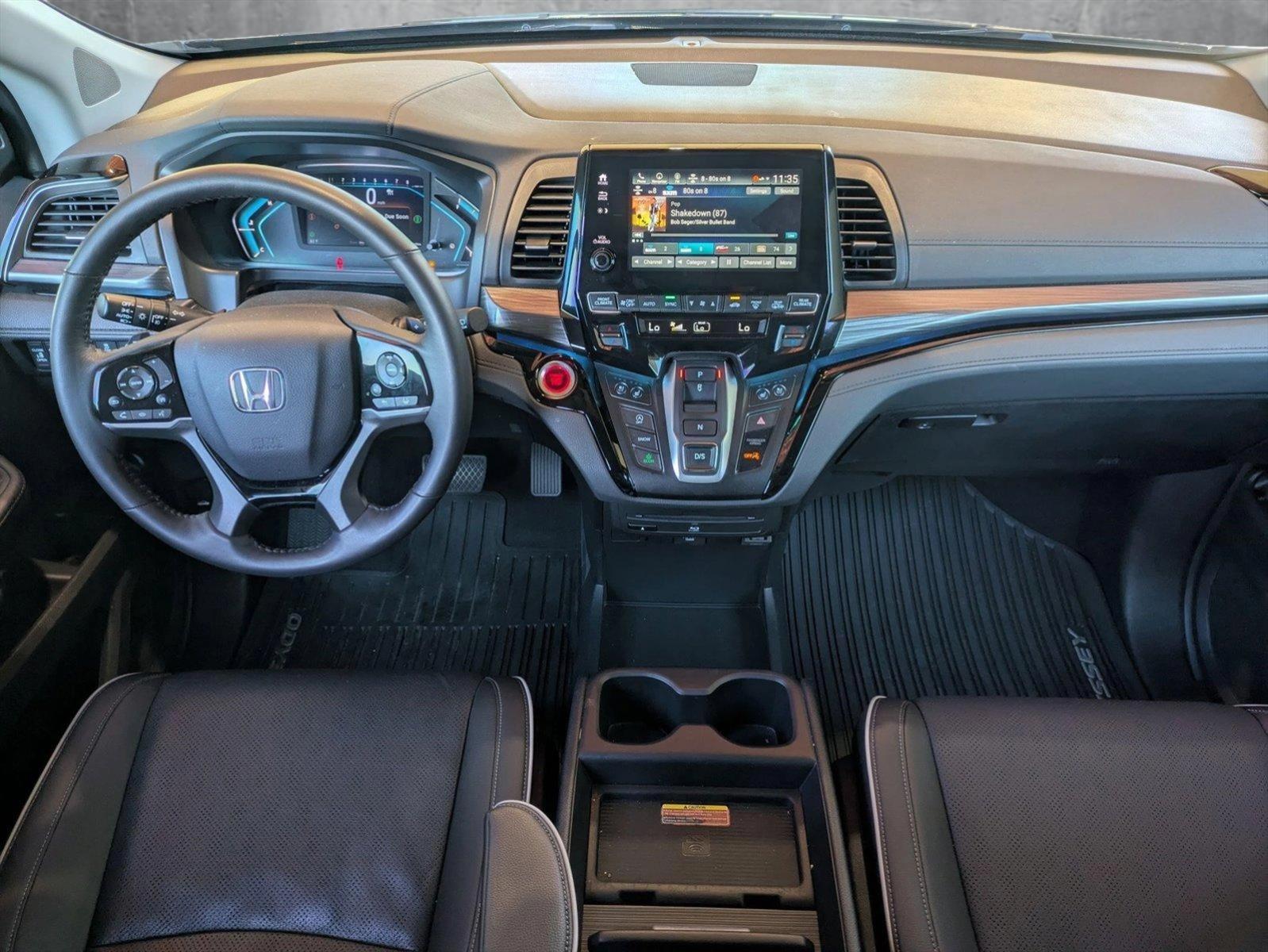 2024 Honda Odyssey Vehicle Photo in Valencia, CA 91355-1794