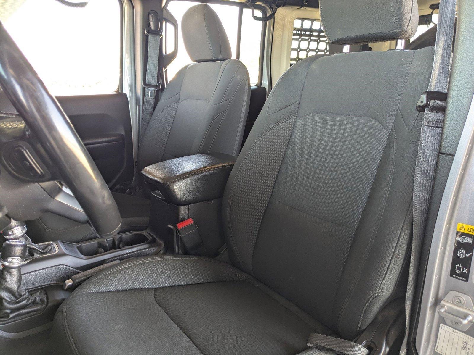2020 Jeep Wrangler Unlimited Vehicle Photo in Valencia, CA 91355