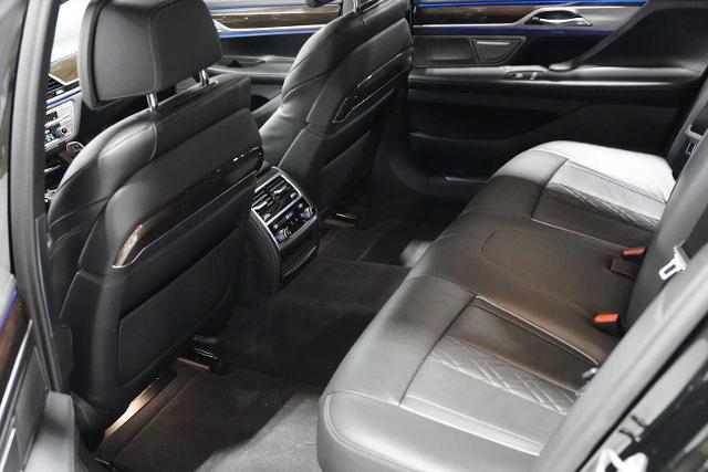 2020 BMW 750i xDrive Vehicle Photo in GRAPEVINE, TX 76051