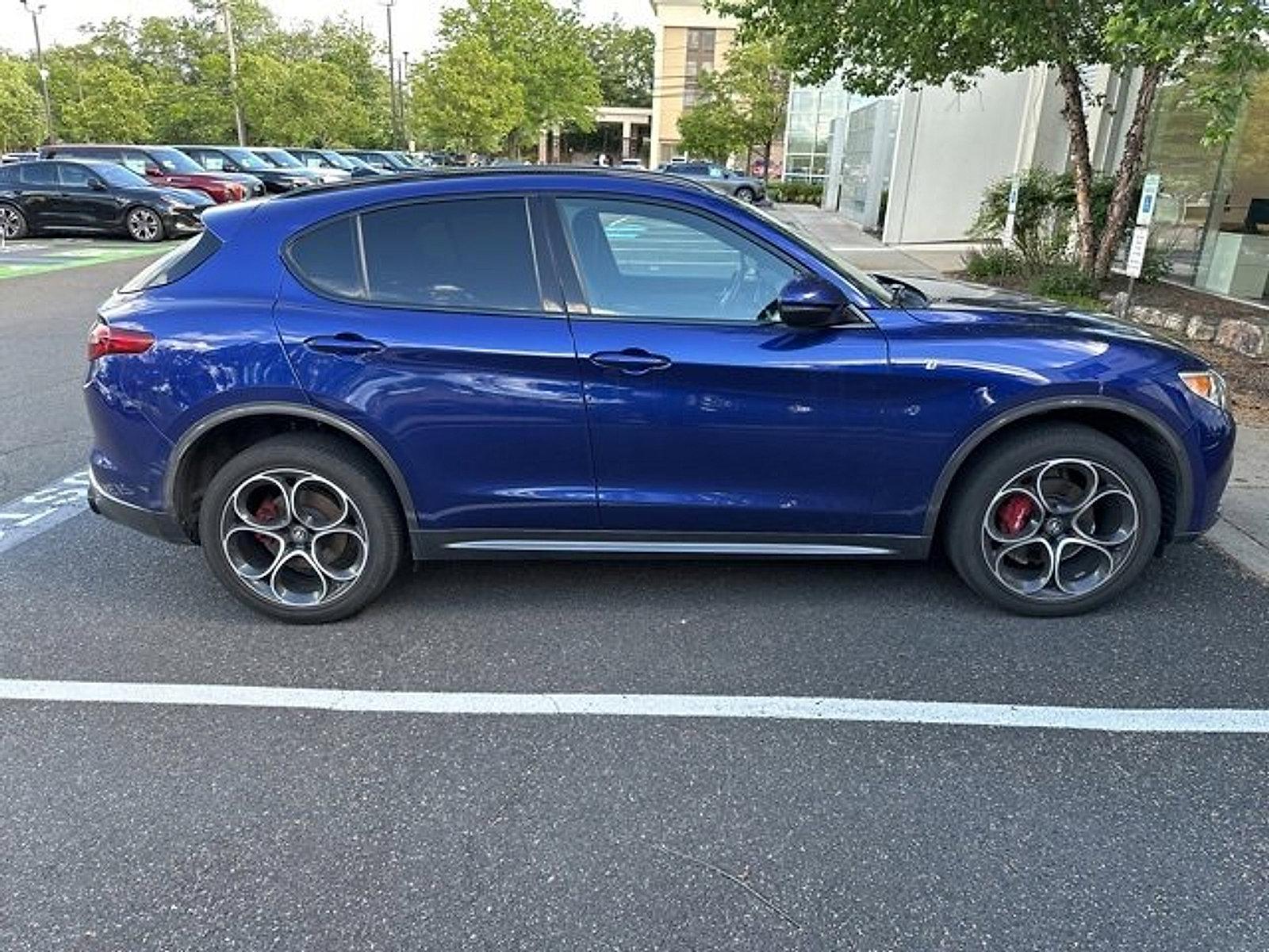 2022 Alfa Romeo Stelvio Vehicle Photo in Willow Grove, PA 19090