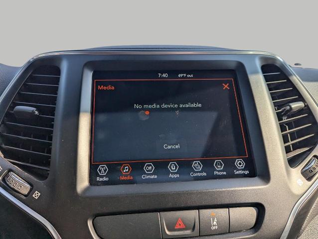 2022 Jeep Cherokee Vehicle Photo in Oshkosh, WI 54901