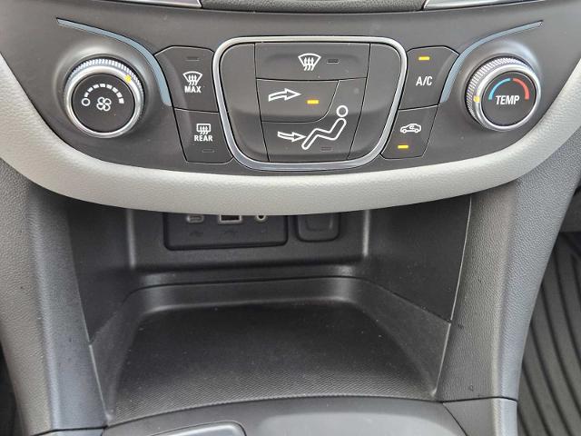 2022 Chevrolet Equinox Vehicle Photo in DENTON, TX 76210-9321