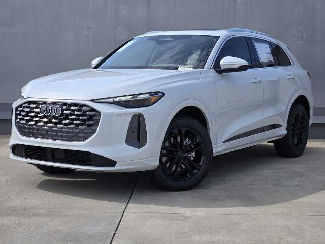 2025 Audi Q5 Vehicle Photo in SUGAR LAND, TX 77478