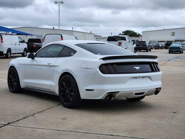 2016 Ford Mustang Vehicle Photo in DENTON, TX 76210-9321