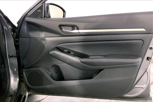 2024 Nissan Altima Vehicle Photo in Lees Summit, MO 64086