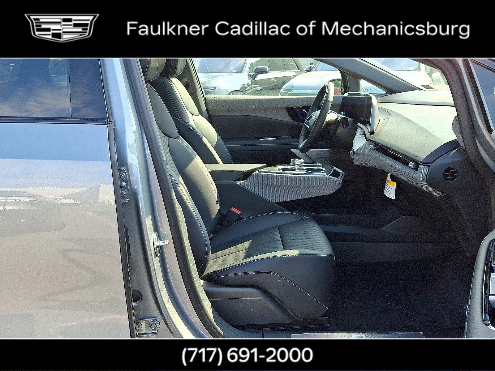 2025 Cadillac OPTIQ Vehicle Photo in MECHANICSBURG, PA 17050-1707