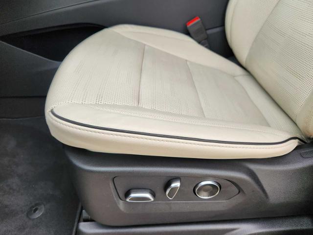 2024 Cadillac Escalade Vehicle Photo in DENTON, TX 76210-9321
