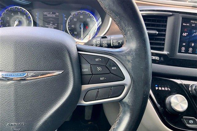 2018 Chrysler Pacifica Vehicle Photo in INDEPENDENCE, MO 64055-1377