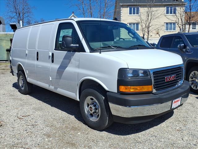 2026 GMC Savana Cargo 2500 RWD