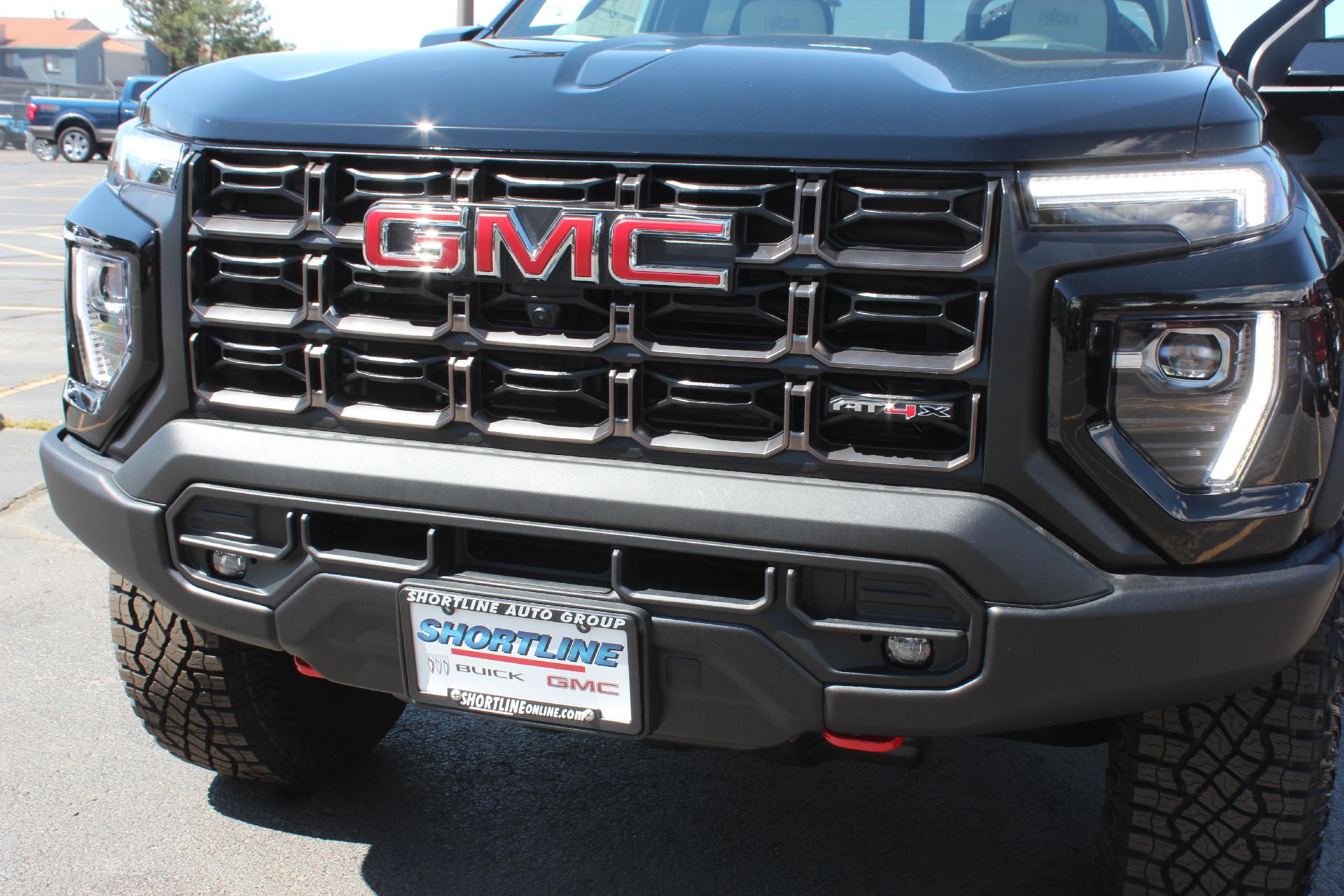 2024 GMC Canyon Vehicle Photo in AURORA, CO 80012-4011