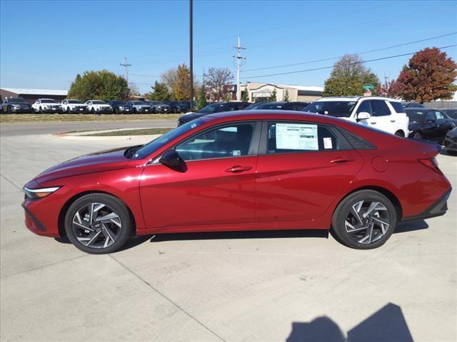 2025 Hyundai ELANTRA Vehicle Photo in Peoria, IL 61615