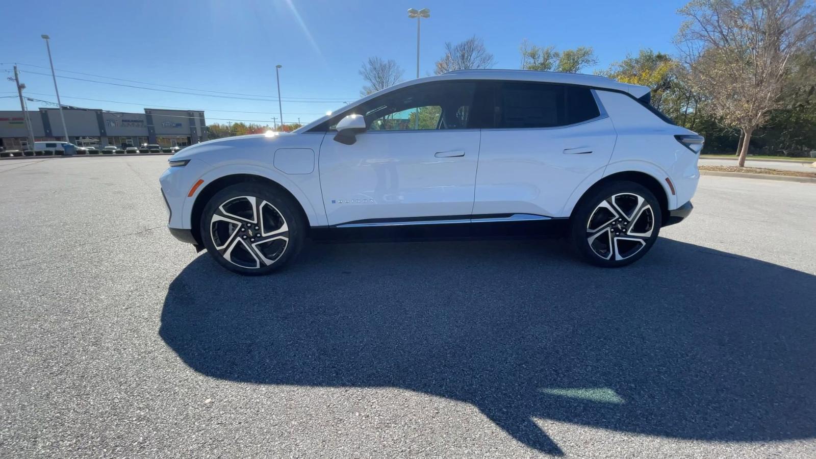 2025 Chevrolet Equinox EV Vehicle Photo in BENTONVILLE, AR 72712-4322