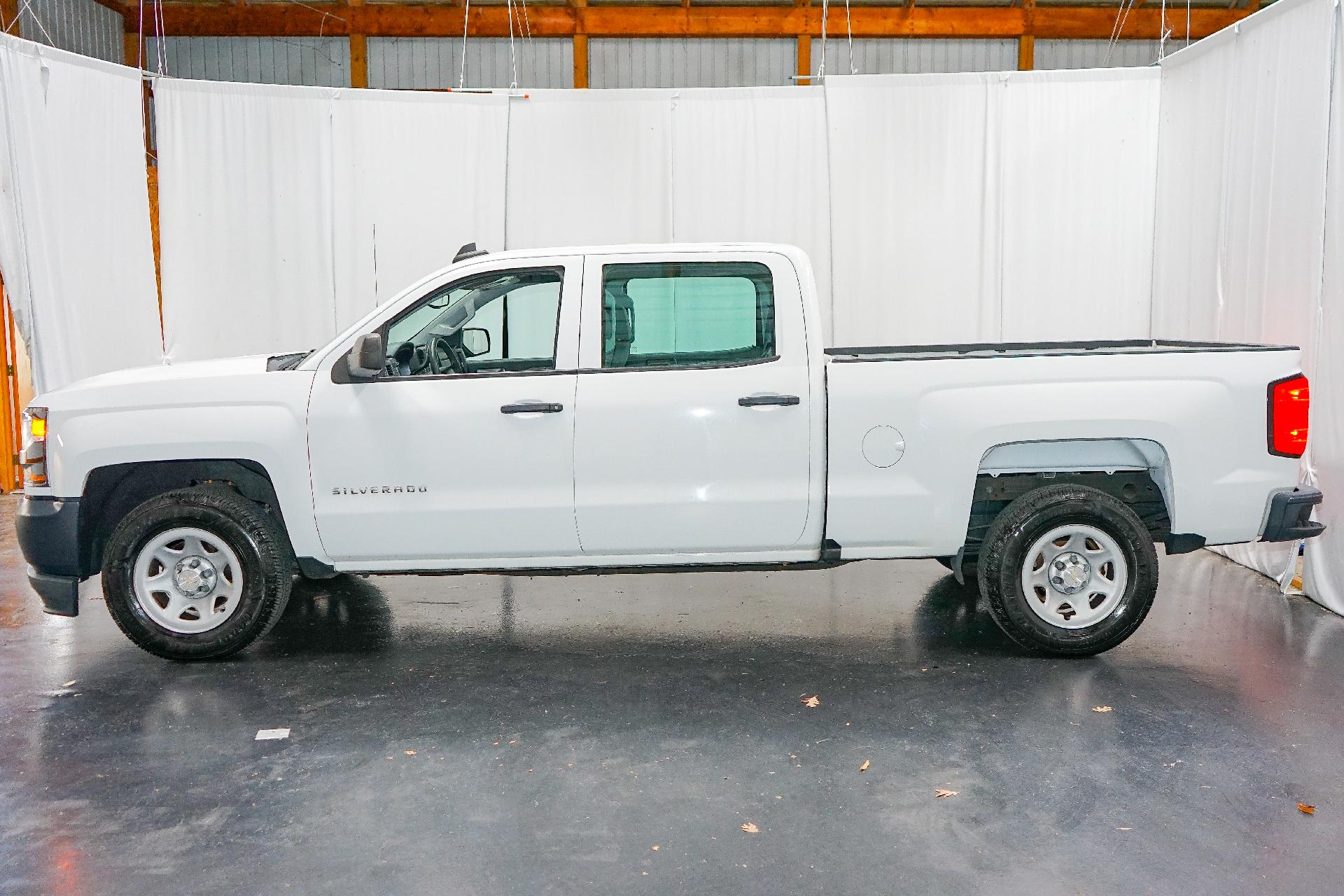 2017 Chevrolet Silverado 1500 Vehicle Photo in SMYRNA, DE 19977-2874