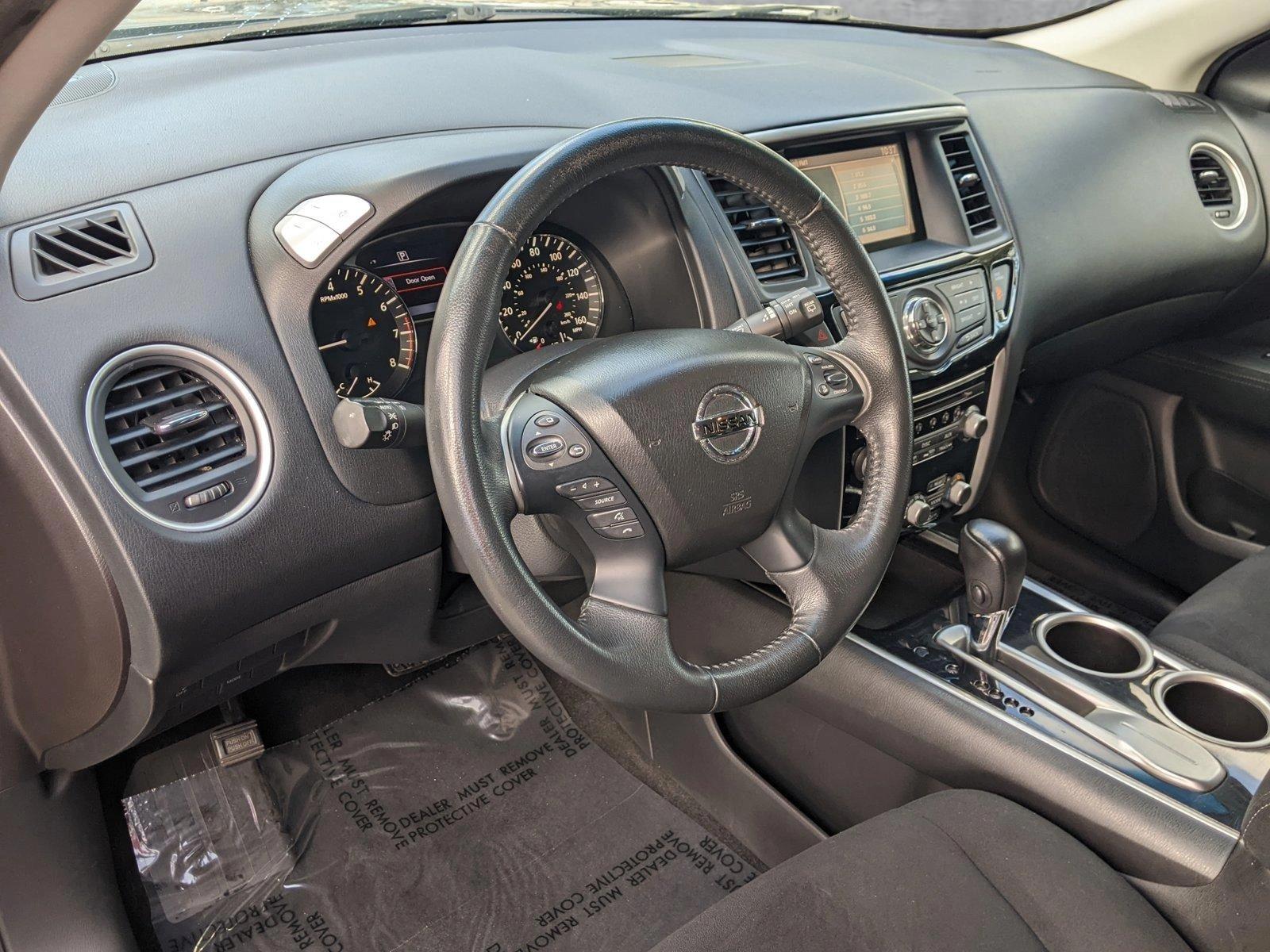 2016 Nissan Pathfinder Vehicle Photo in Pembroke Pines , FL 33084